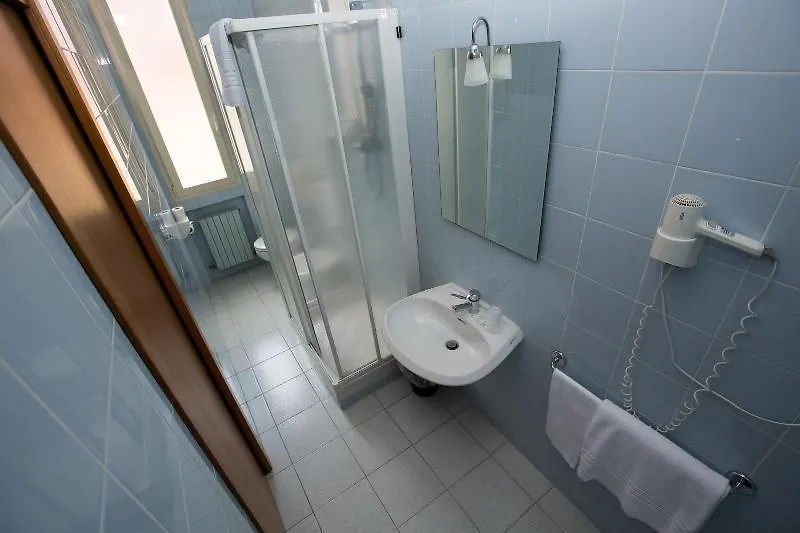 Hotel Arcoveggio Болонья