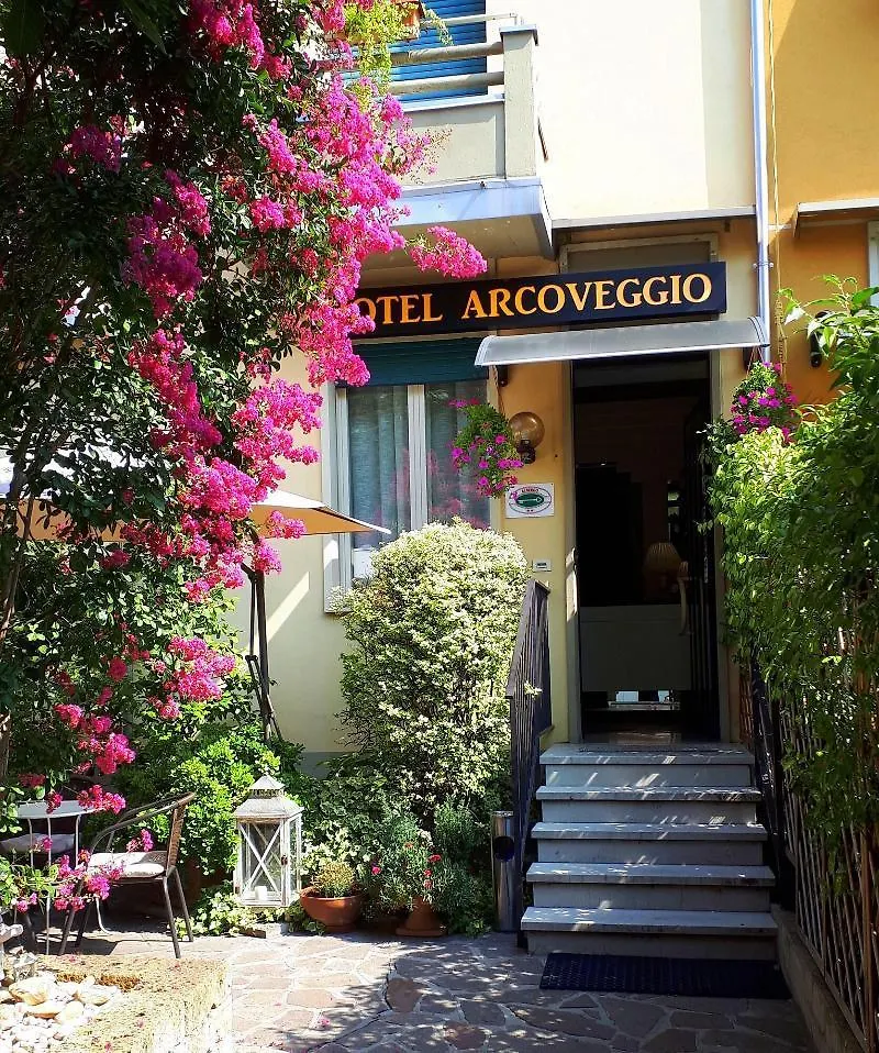 Hotel Arcoveggio Болонья