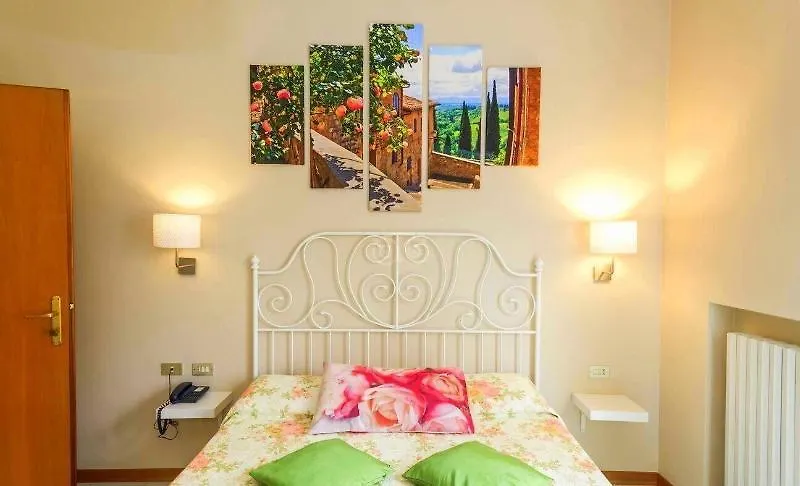 **  Hotel Arcoveggio Болонья Италия