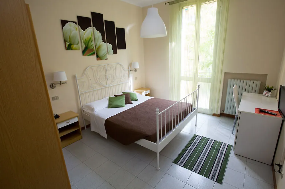 Hotel Arcoveggio Болонья 2*,